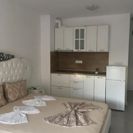Луксозни Апартаменти Под Наем В Комплекс Грийн Лайф Созопол Apartament