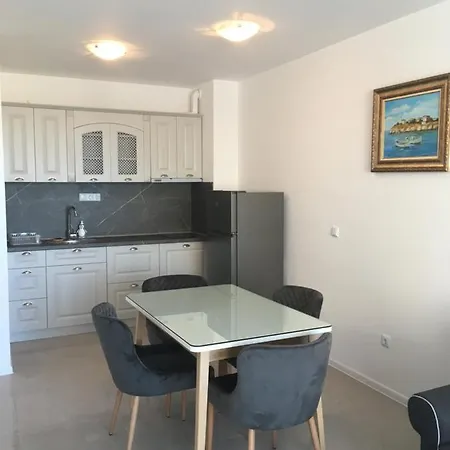 Apartament Луксозни Апартаменти Под Наем В Комплекс Грийн Лайф Созопол Dyuni