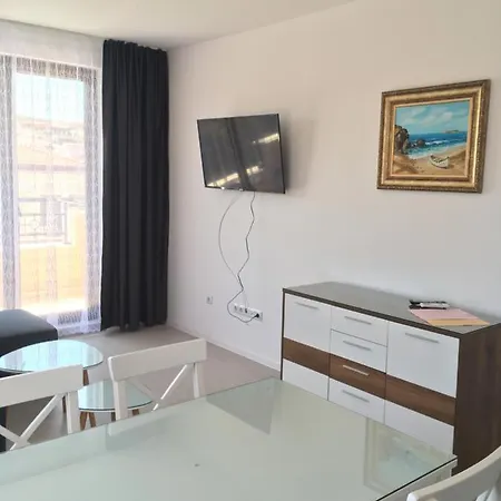 Луксозни Апартаменти Под Наем В Комплекс Грийн Лайф Созопол Apartament Dyuni